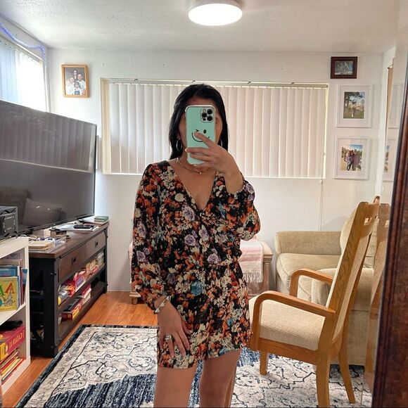 Olive tree floral romper - Picture 2 of 5